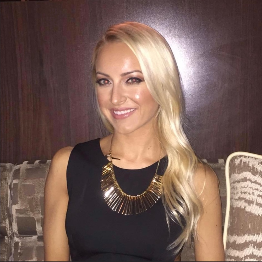 Meet your Posher, Yolanda